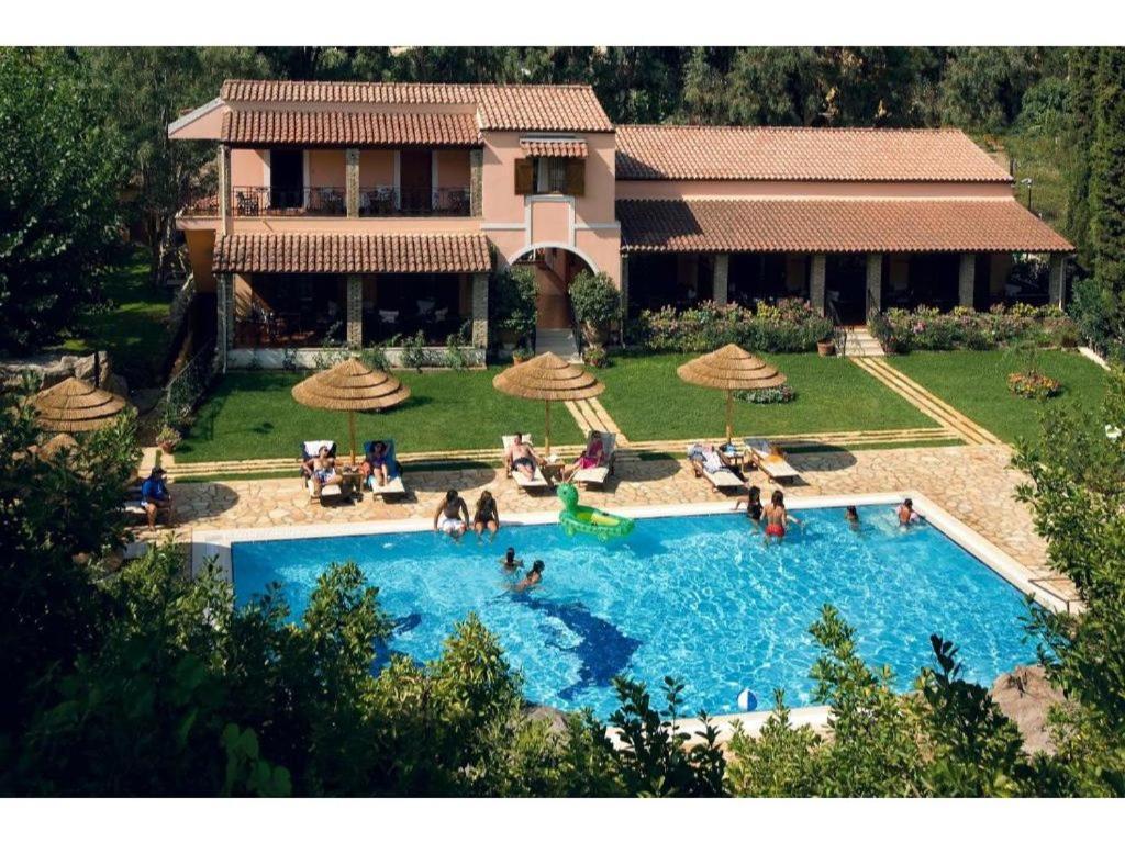 Corfu Club Maisonette 3 Aparthotel